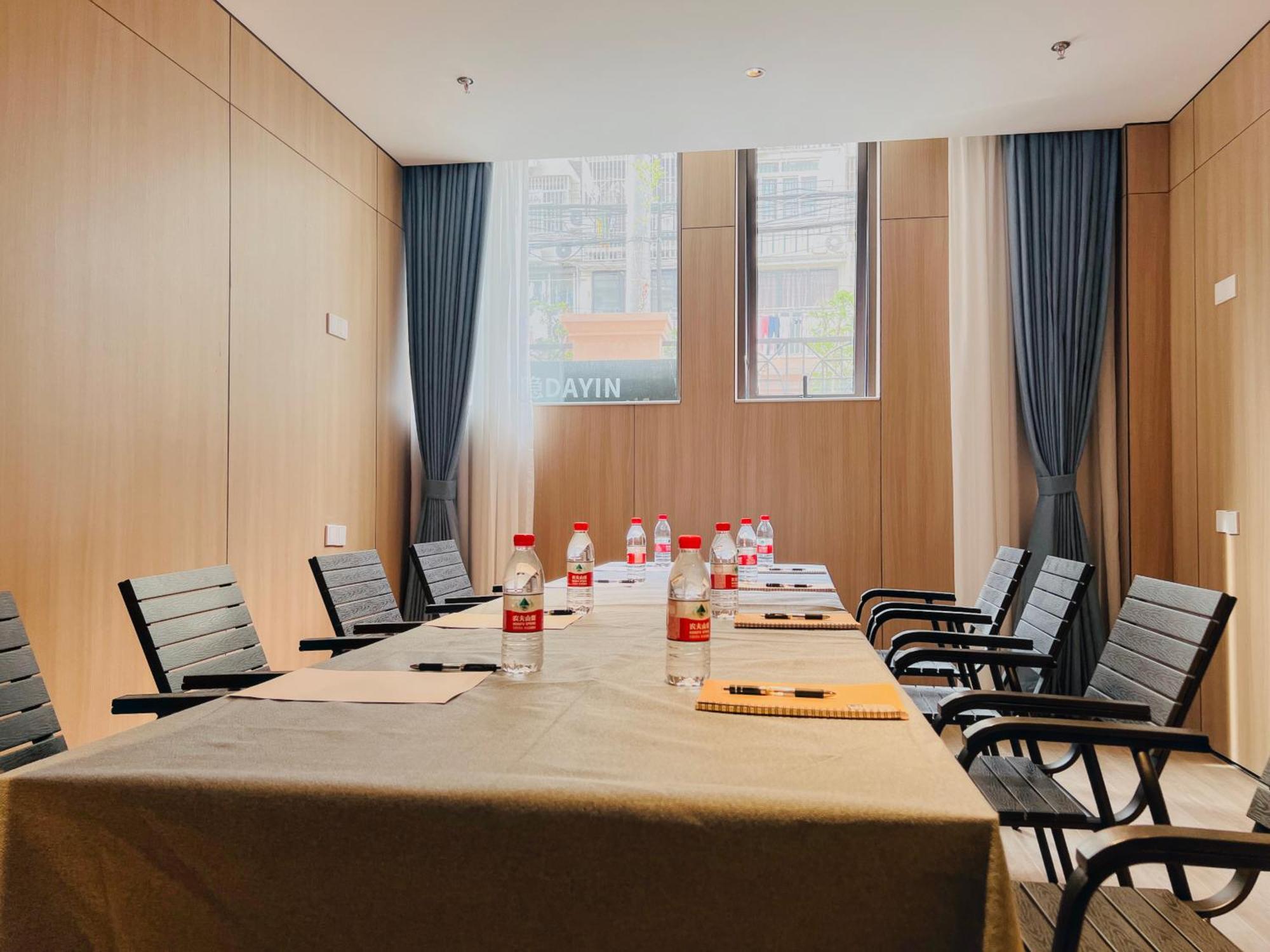 Dayin Garden Hotel -Near People'S Square & Nanjing Road-Large Social Area -Bar -Cafe -Gym -Free Laundry Luggage Storage -24H Front Desk-English Service Thượng Hải Ngoại thất bức ảnh